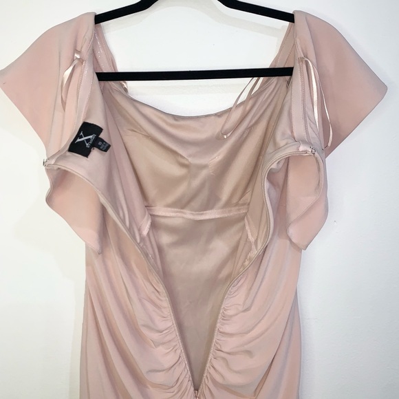 Xscape blush pink off-the-shoulder ruched dress formal semi formal Size 10 - Picture 7 of 9